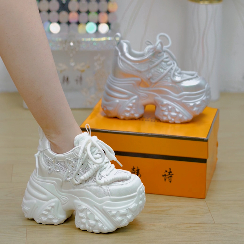 小个子花朵水钻厚底老爹鞋