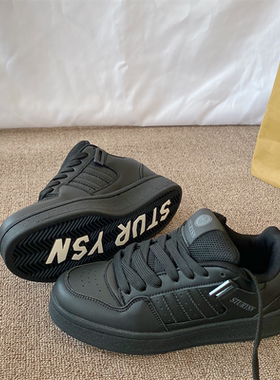 情侣款厚底黑色面包鞋男女同款2025冬季新款小众百搭运动休闲板鞋