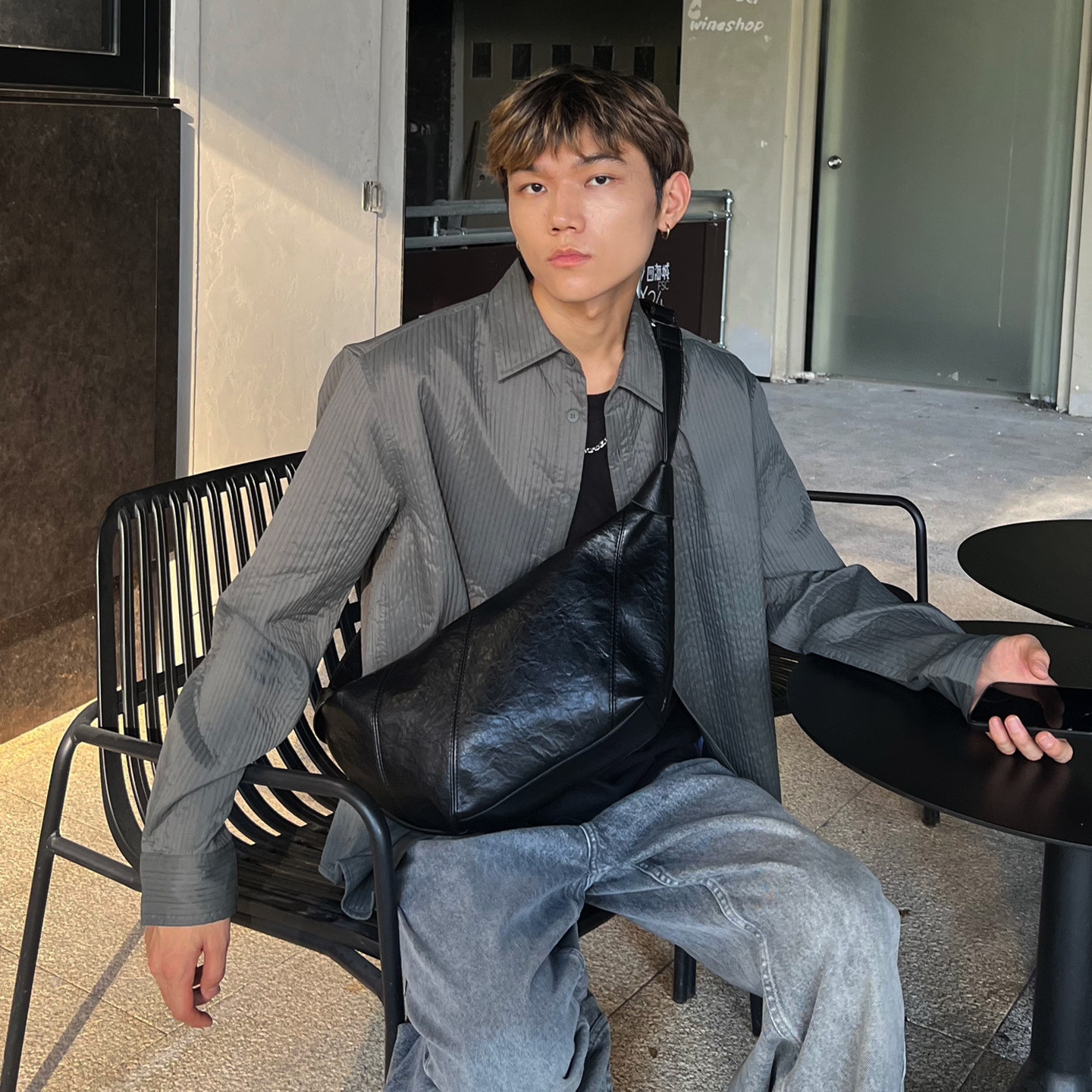 NIN复古单肩设计款ins饺子包男女皮质中性风背包通勤大容量月牙包