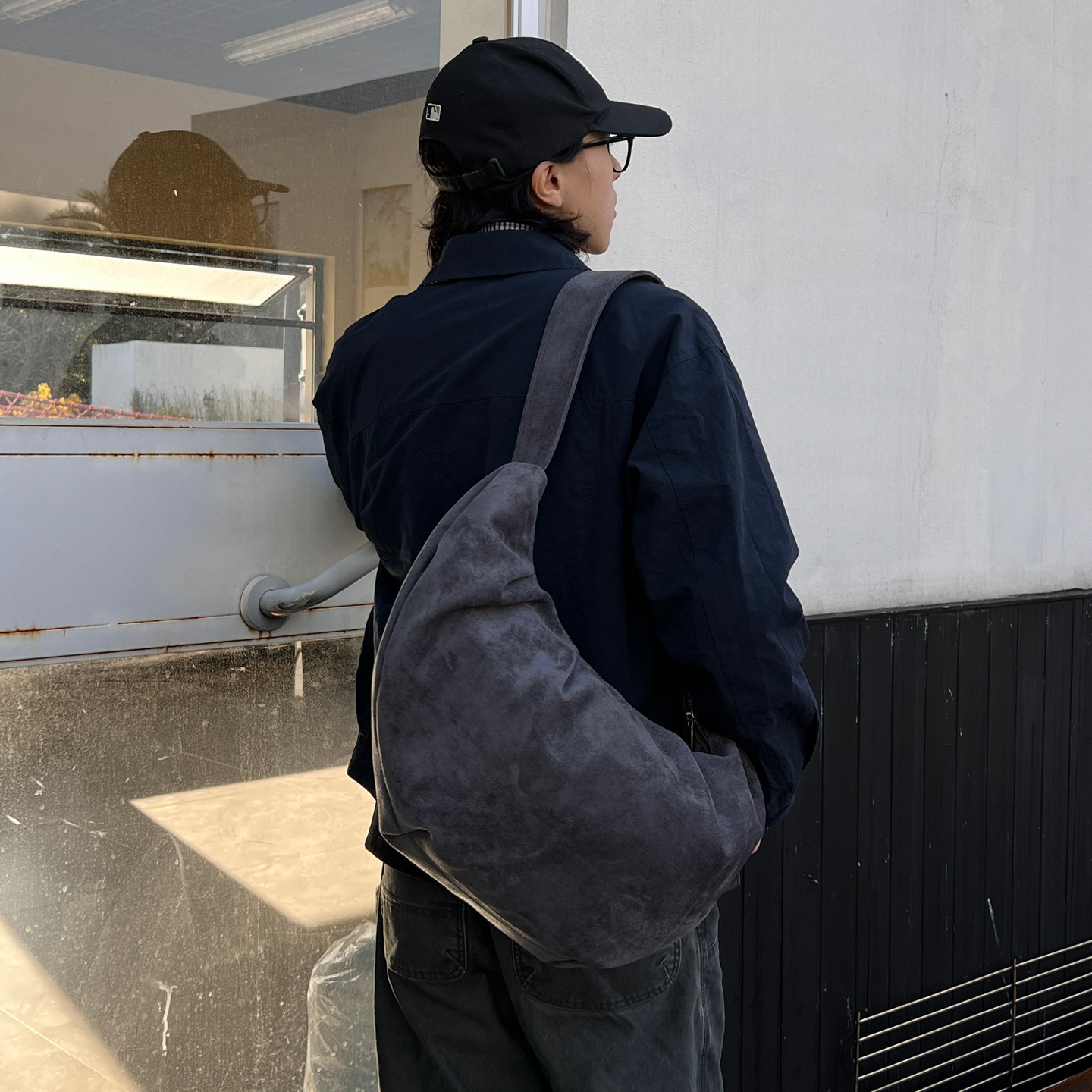 NIN原创设计款ins日系复古麂皮绒大容量褶皱饺子包托特男女街头潮,箱包皮具/热销女包/男包,男士包袋,淘宝优惠券,粉丝福利购,淘宝优惠卷