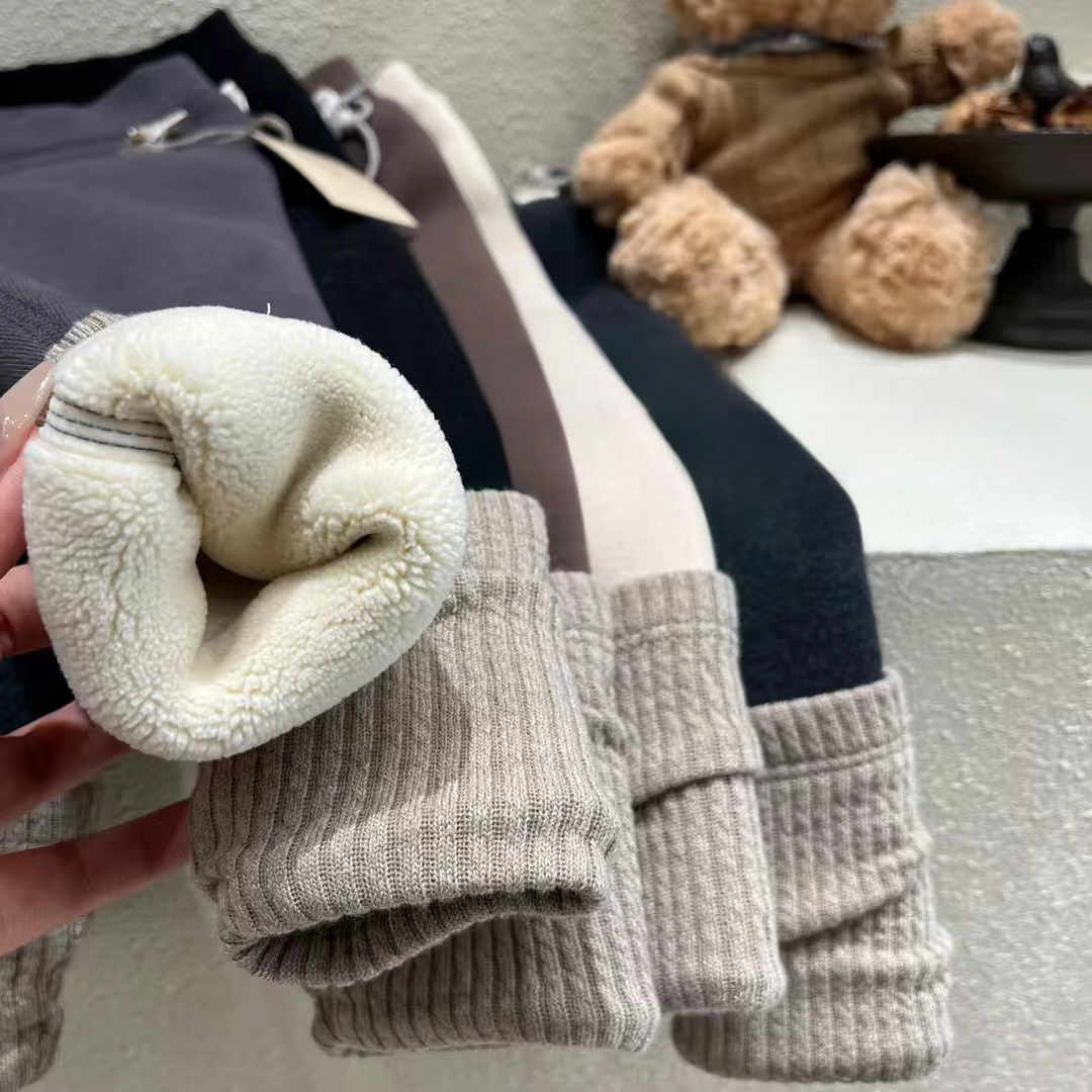 现货（900克加厚绒，无骨）FF201女童秋季韩版翻脚口加绒加厚打底