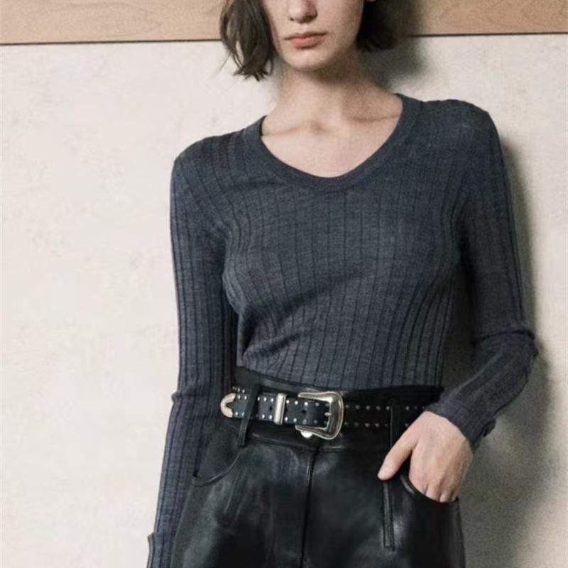 羊毛套头圆领坑条修身显瘦