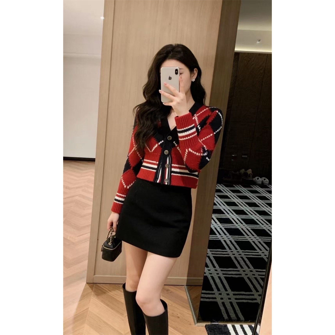 甯家 TB经典学院风节日氛围感红色撞色菱格温针织开衫羊毛毛衣,女装/女士精品,毛衣,淘宝优惠券,粉丝福利购,淘宝优惠卷