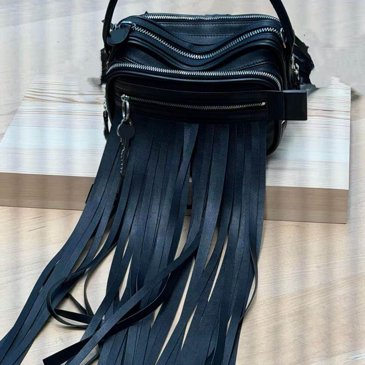 THREE网红同款时尚百搭手提斜挎