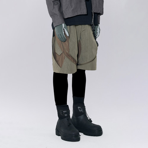 咆哮野兽棕色双层结构短裤