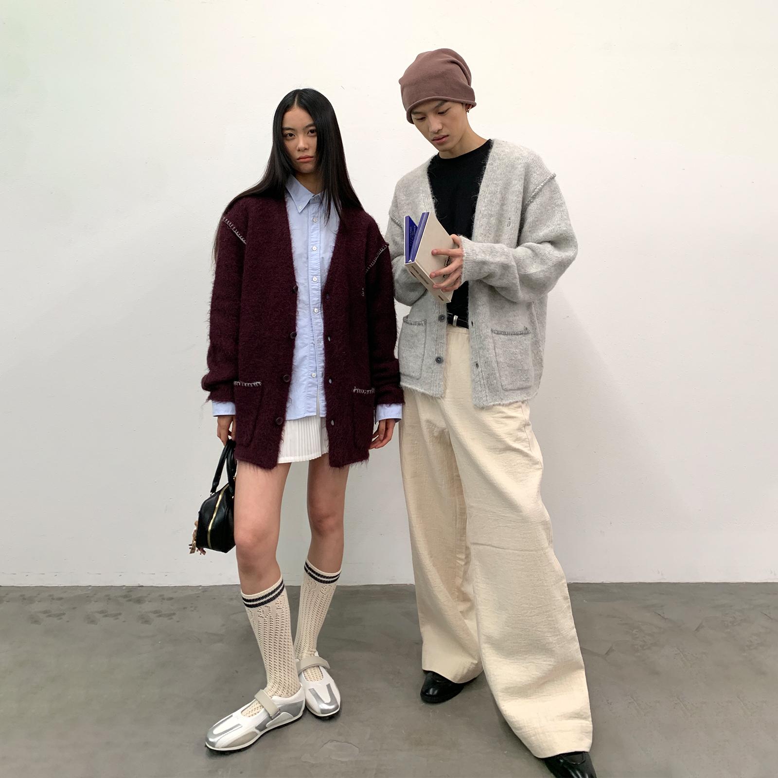 咆哮野兽羊驼开衫毛衣