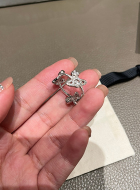 满钻斜镶三土星戒指精镶镂空平面星球食指戒指环