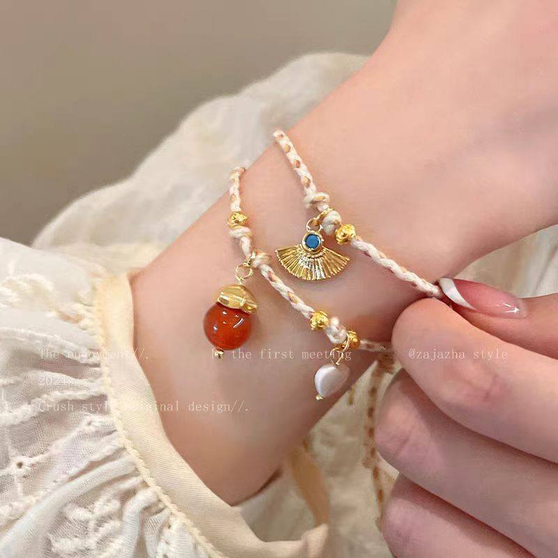 「她非池物」闪钻西太后土星手链女简约小众设计学生镂空心形手饰