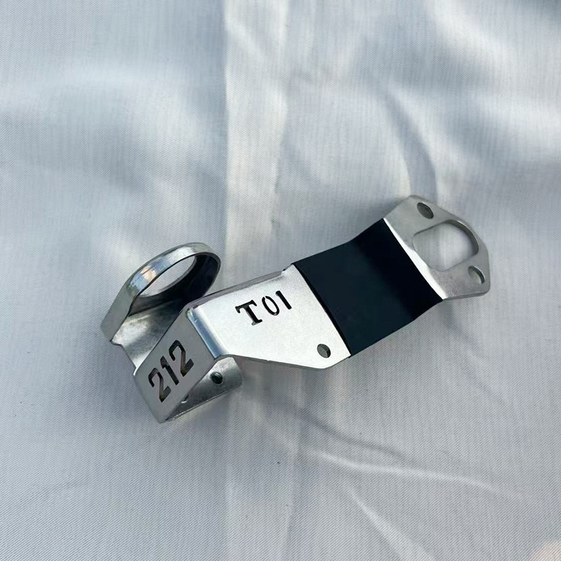 北京汽车212车载电台对讲机天线防盗支架304不锈钢尾门越野改装架,生活电器,对讲机配件,淘宝优惠券,粉丝福利购,淘宝优惠卷