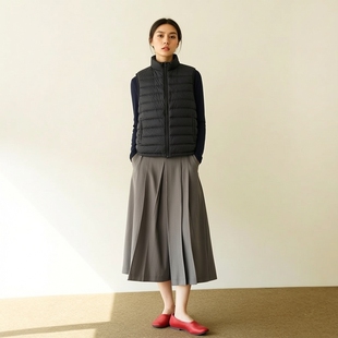 万丽（服饰）女士立领轻薄柔软舒适羽绒马甲