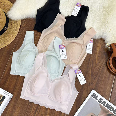 大码无痕背心式无钢圈兔耳杯文胸