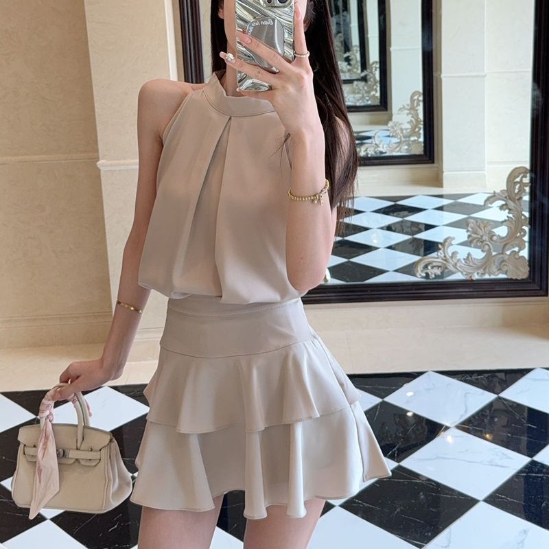 绝美小香风套装2025新款爆款小个子高级感千金挂脖连衣裙女夏