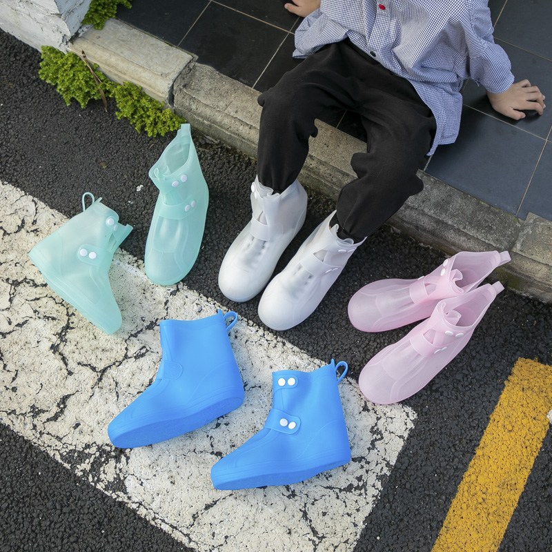 儿童雨鞋套防雨防滑成人骑行徒步脚套男女加厚耐磨学生上学鞋套
