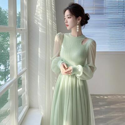 2026春装新款法式轻奢高级感重要场合气质独特漂亮绿色网纱连衣裙