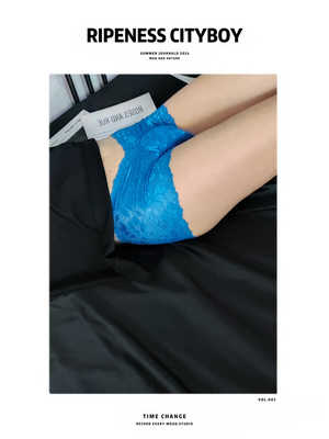 无痕男士半包臀蕾丝内裤