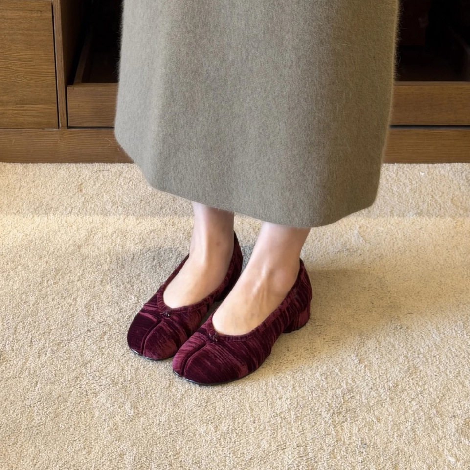 2026春新款真皮复古风酒红丝绒粗跟分趾玛丽珍鞋女一脚蹬浅口单鞋,女鞋,浅口单鞋,淘宝优惠券,粉丝福利购,淘宝优惠卷
