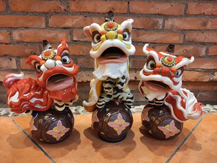 石湾公仔陶瓷舞狮子手工摆件礼品