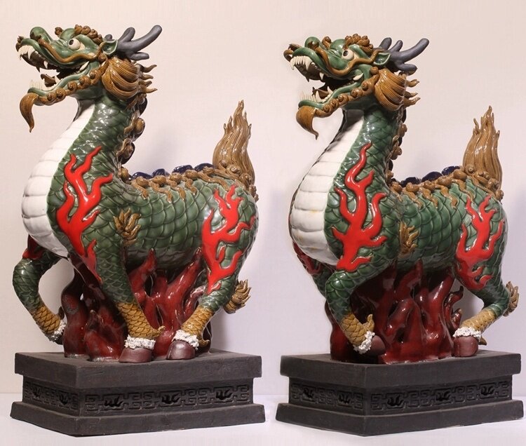 陶瓷瑞兽麒麟招财风水摆件