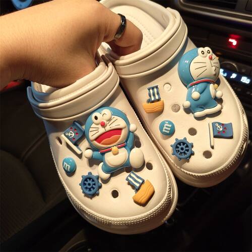 哆啦A梦适用Crocs洞洞鞋花扣diy
