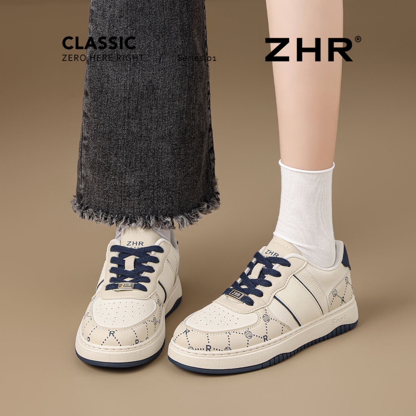 ZHR休闲白色板鞋平底小白鞋