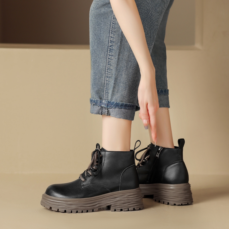 ZHR厚底马丁靴女2023新款秋季炸街小短靴黑色复古单靴美式机车靴