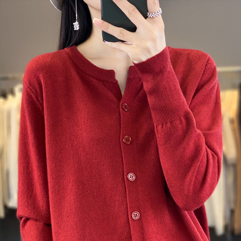 2025新款本命年红色短款针织开衫外套女春秋外穿大码女装秋冬毛衣