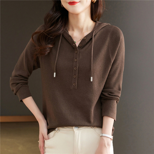 咖色连帽卫衣女春秋2025新款时尚宽松短款带帽毛衣针织打底衫上衣