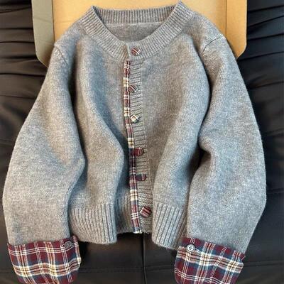 Fake two-piece round neck splicedcheckered sweater假两件毛衣