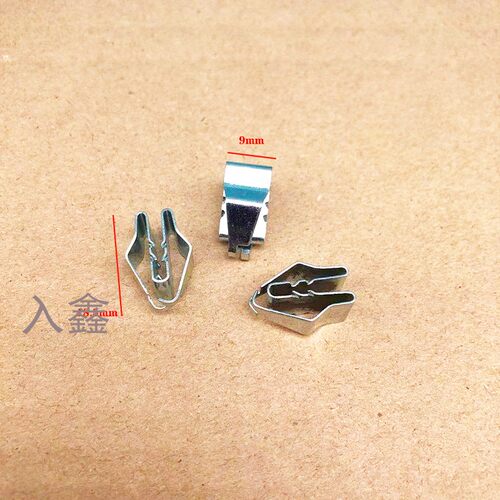适配奔驰W204 W448 W156W212中控台仪表台导航面板固定铁卡子卡扣