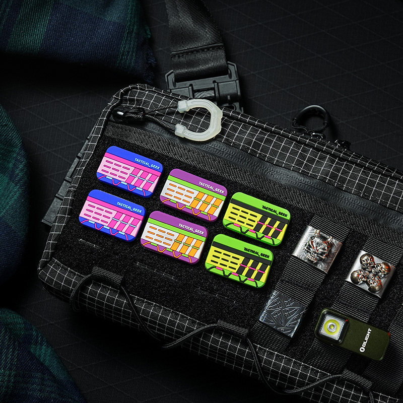 战术极客魔术贴章背包个性贴标