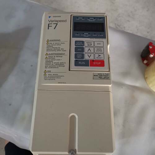 可维修安川3.7千瓦变频F7，CIMR-F7B43P7议价