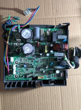适用格力Q特变频3空调变频板02613864主板30138000031 W8423BB