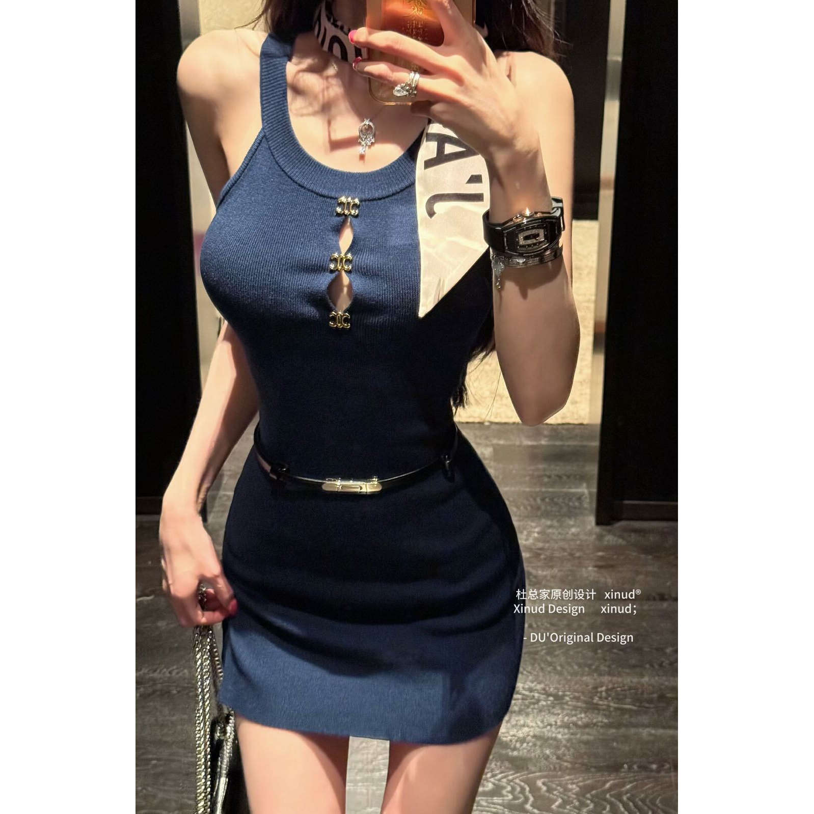 杜总家 禁欲海线*原创矜贵气质深蓝色御姐感宴会挂脖生日连衣裙