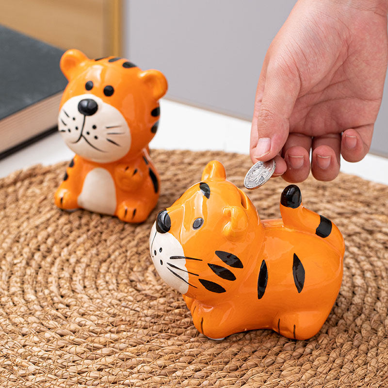 新年生肖老虎陶瓷存钱罐虎年吉祥物卡通儿童书架摆件储蓄罐tiger