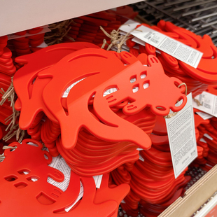 新品宜家代购FOSSTA弗斯达金鱼硅胶锅垫创意新年锦鲤隔热垫16*16