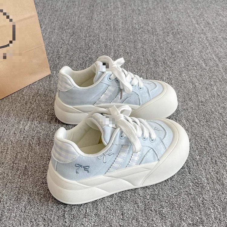 厚底面包鞋女款2026春季新款运动低帮板鞋子ins潮百搭小众小白鞋