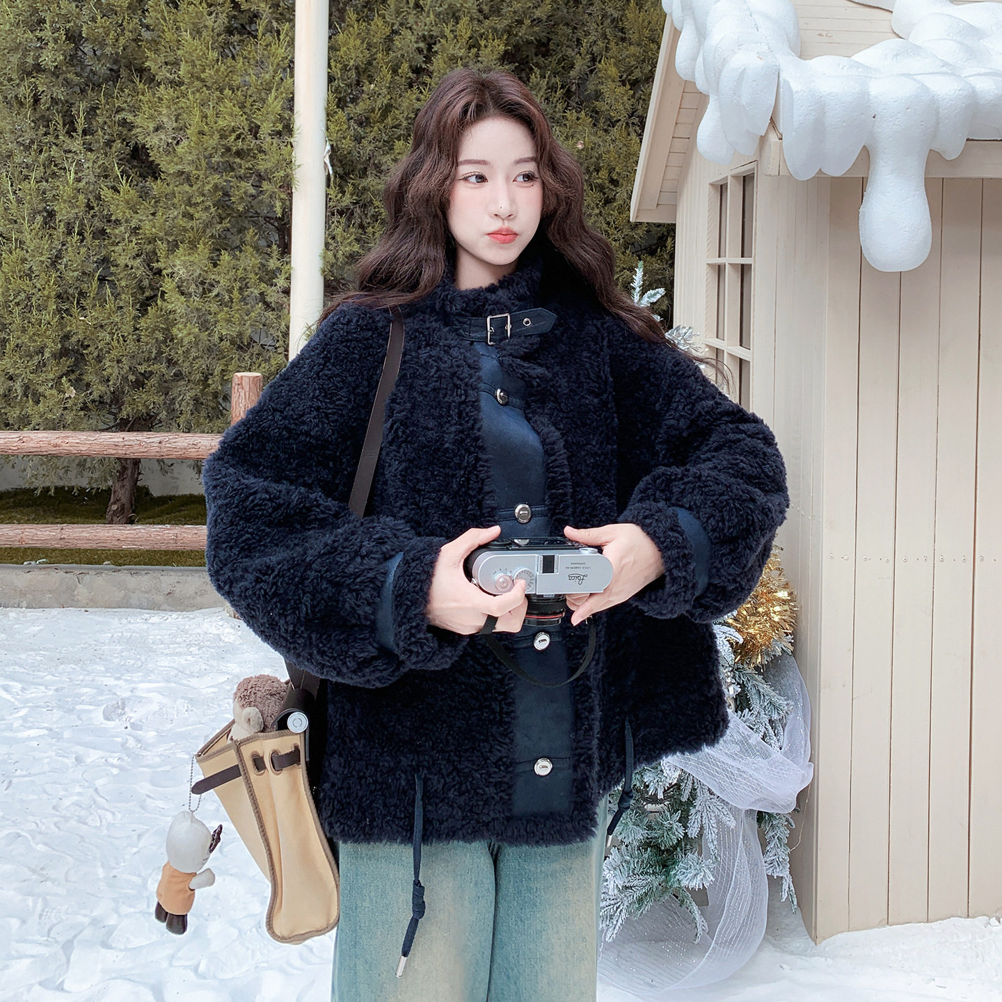 罗芬 故事面料女装官方实拍藏青温柔风氛围感轻奢羊羔毛短外套202,女装/女士精品,羽绒服,淘宝优惠券,粉丝福利购,淘宝优惠卷