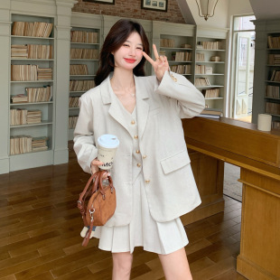 外套马甲百褶裙套装 官方实拍米白色洋气西装 202 故事面料女装 罗芬