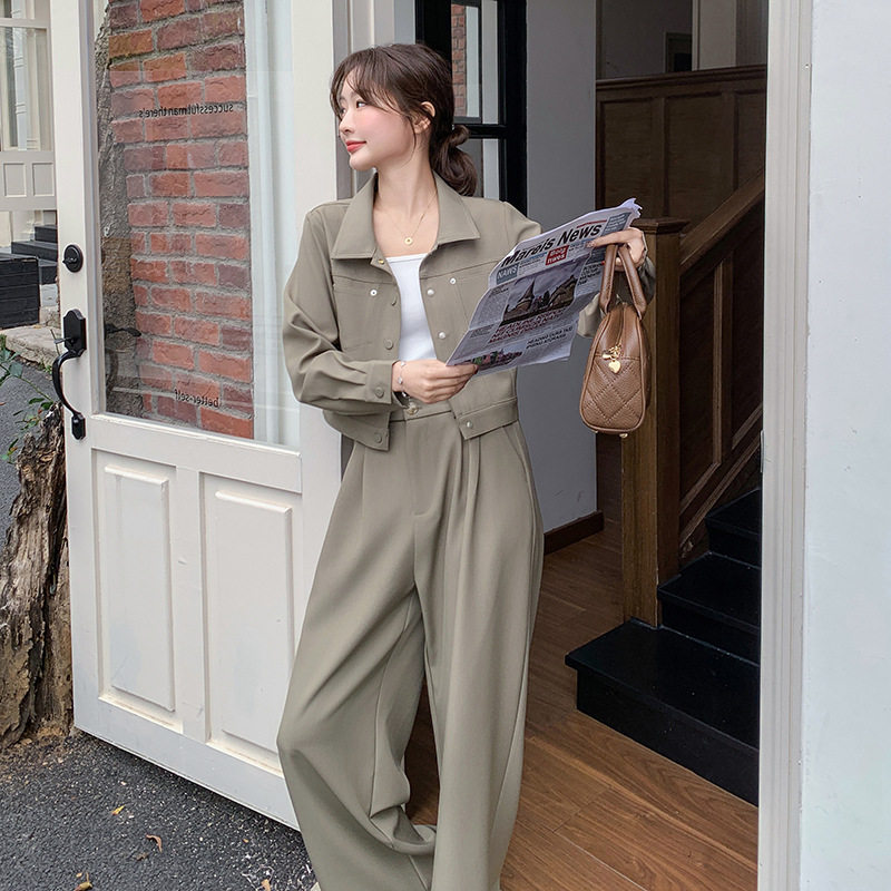 罗芬 故事面料女装官方实拍盐系复古卡其色工装套装2025新款港风,女装/女士精品,时尚套装,淘宝优惠券,粉丝福利购,淘宝优惠卷