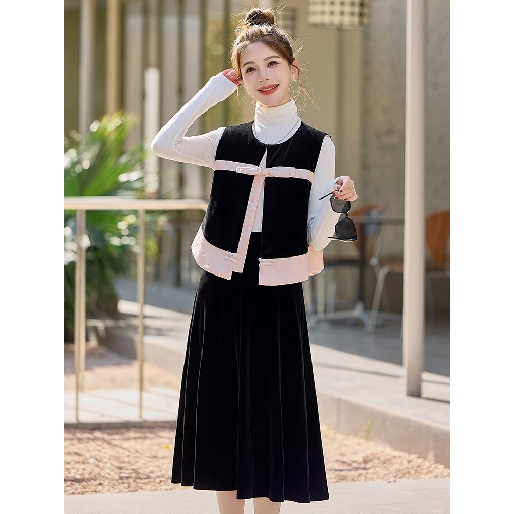 罗芬 故事面料女装官方2025春装新款气质丝绒新中式绸缎拼色马甲