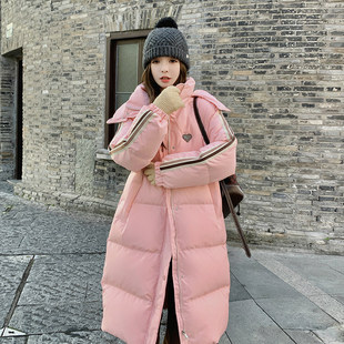 罗芬 故事面料女装官方粉色90绒羽绒服女冬季2025新款百搭中长款