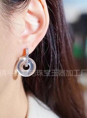 2026天然高冰白玉髓玛瑙甜甜圈平安环耳坠媲美翡翠镀银镶嵌平安扣