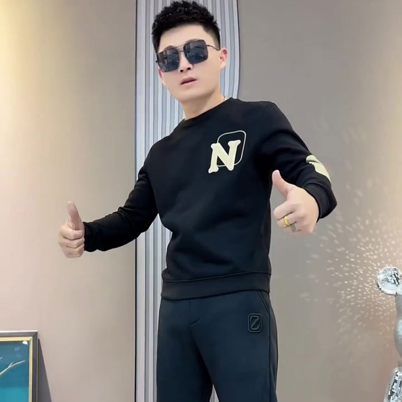 潮男卫衣修身字母印花简约打底