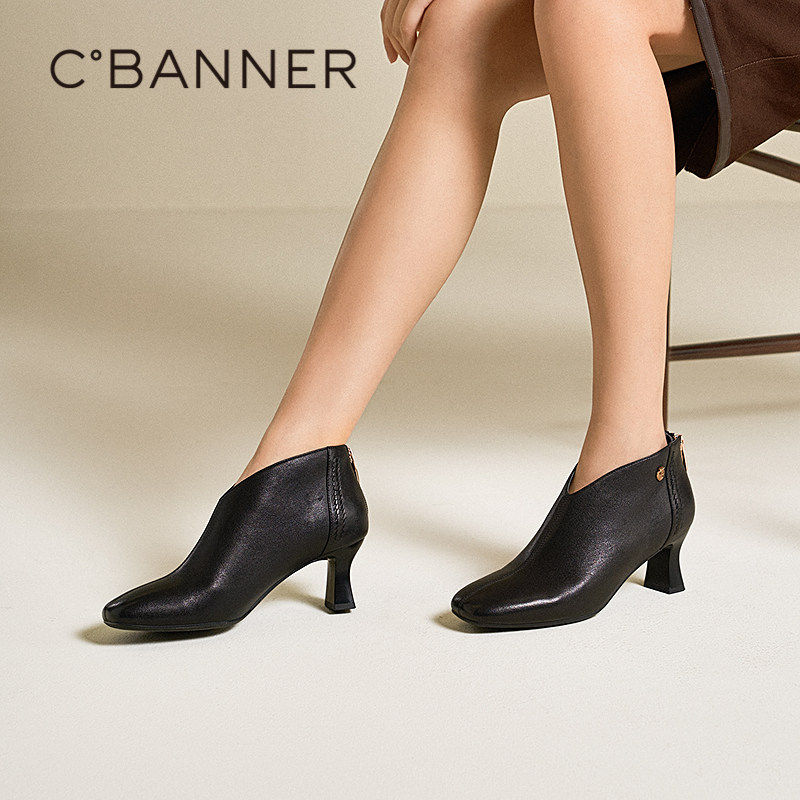 千百度羊皮粗跟装靴女款秋冬新款皮靴通勤踝靴方头气质小短靴