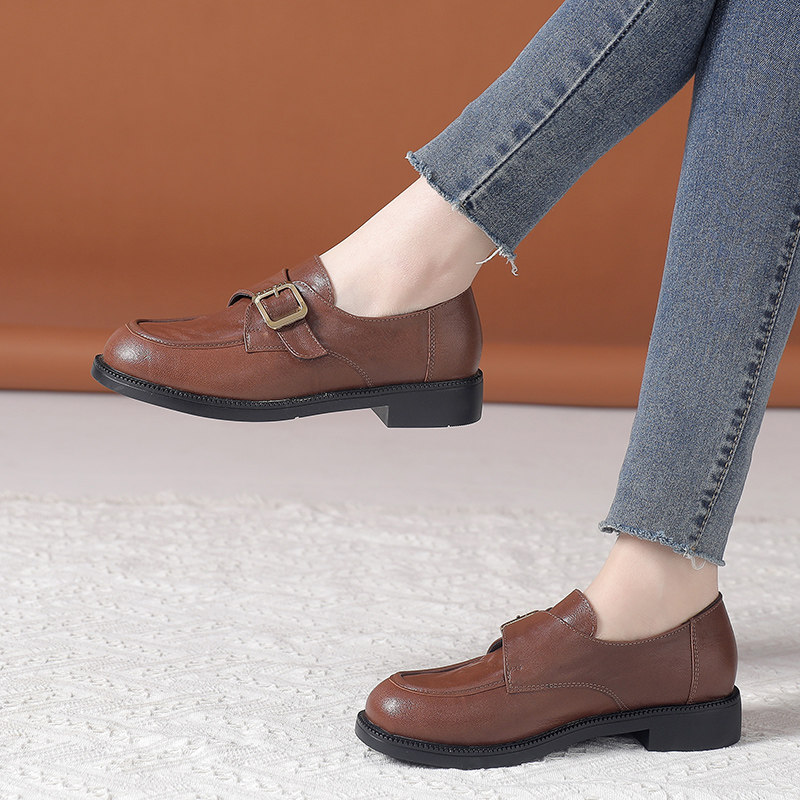 中老年妈妈鞋软底舒适真皮乐福鞋2025新款休闲女士皮鞋大码女鞋春