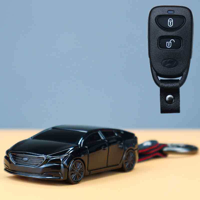 适用现代悦动途胜起亚赛拉图狮跑福瑞迪汽车遥控器钥匙壳车模套包