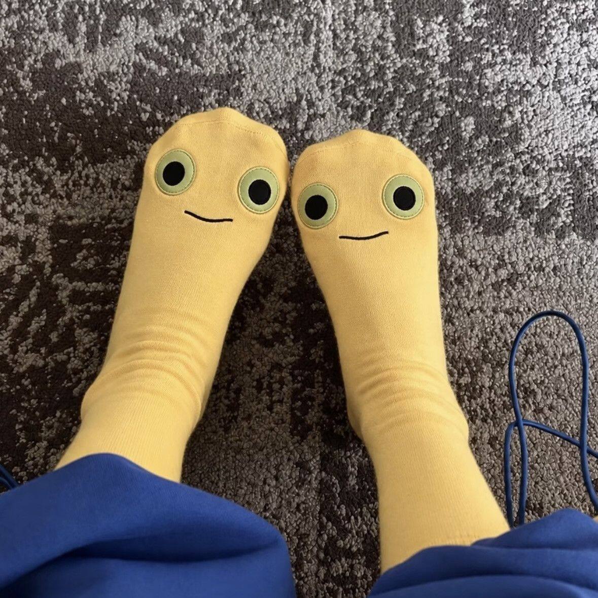 奶蛙可爱搞怪袜子女中筒