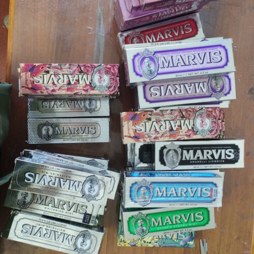 意大利MARVIS玛尔仕牙膏花园月夜金桂去口气去牙渍薄荷亮白85ml
