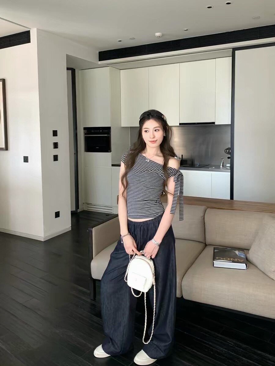 韩版撞色条纹绑带斜肩短袖t恤女夏季设计感上衣