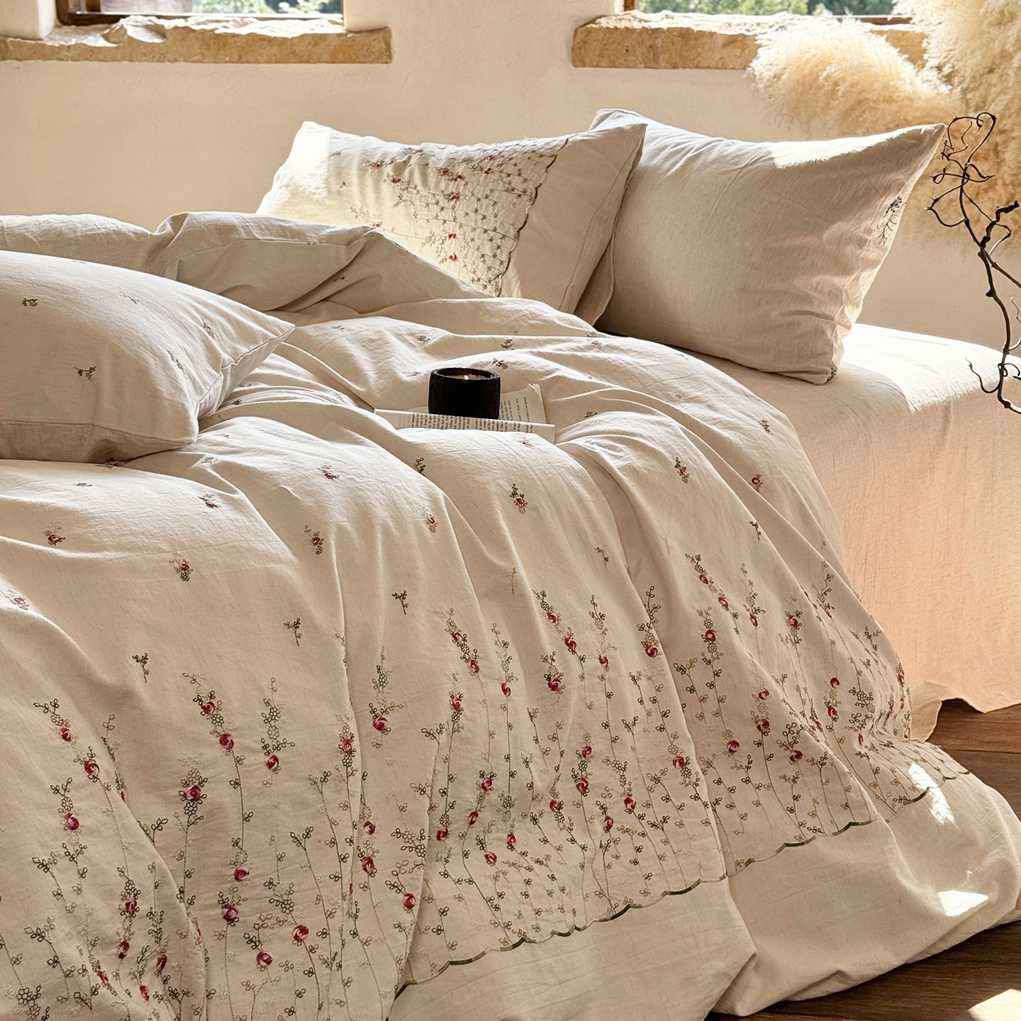 斐达百丽春夏新款竹节棉麻特种绣花四件套纯棉全棉被套吸湿透气